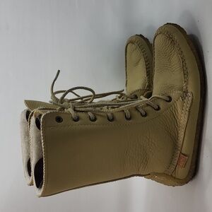 Laurentian Chief Men's Leather Mukluk Moccasins Size 8